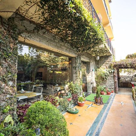 Kasauli Castle Resort Exteriör bild