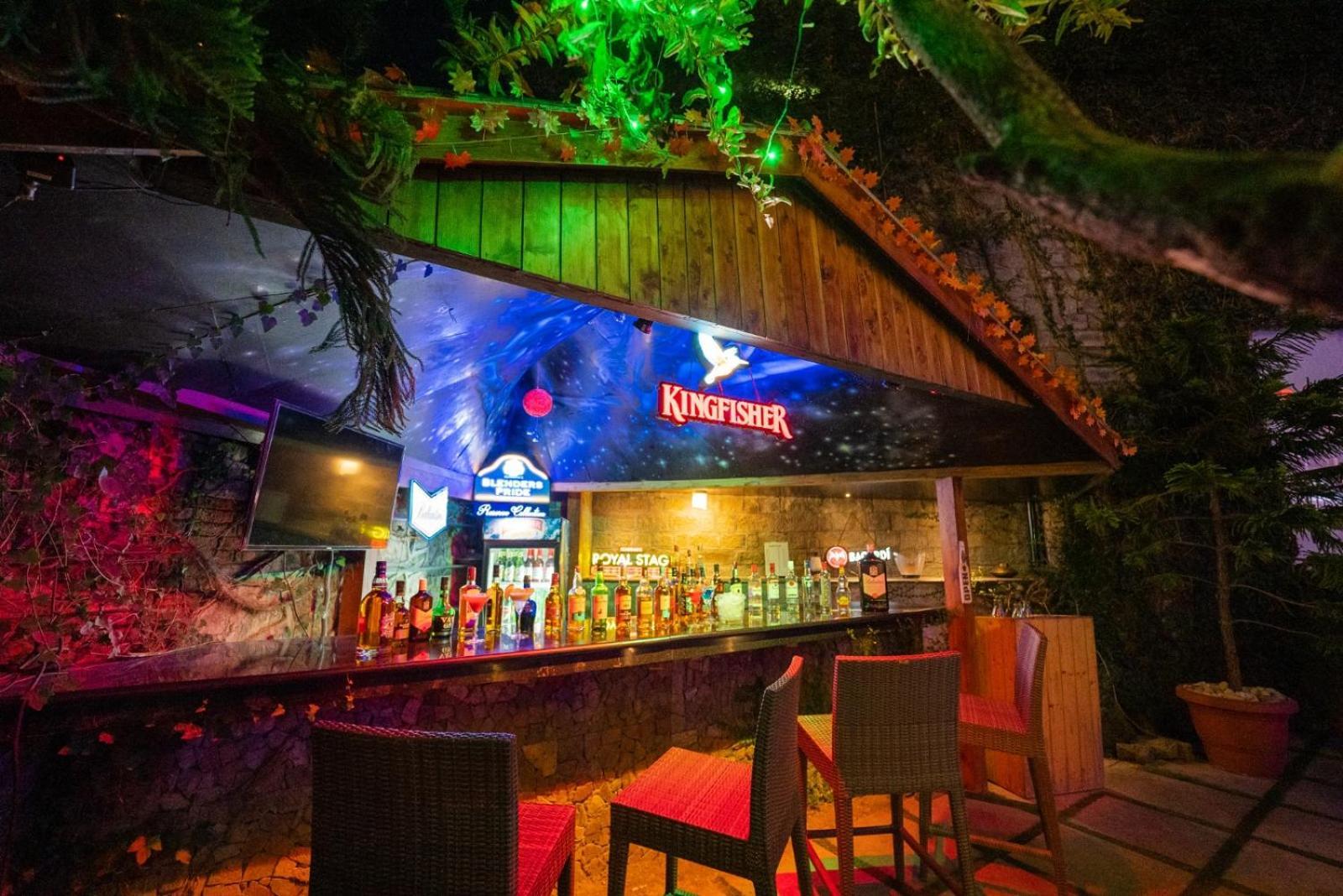 Kasauli Castle Resort Exteriör bild