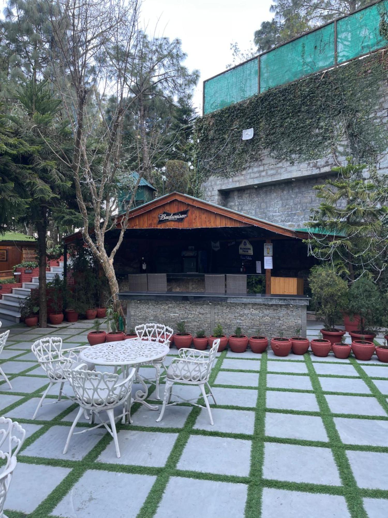 Kasauli Castle Resort Exteriör bild